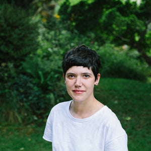 Portrait Lisa Allegra, designer et céramiste