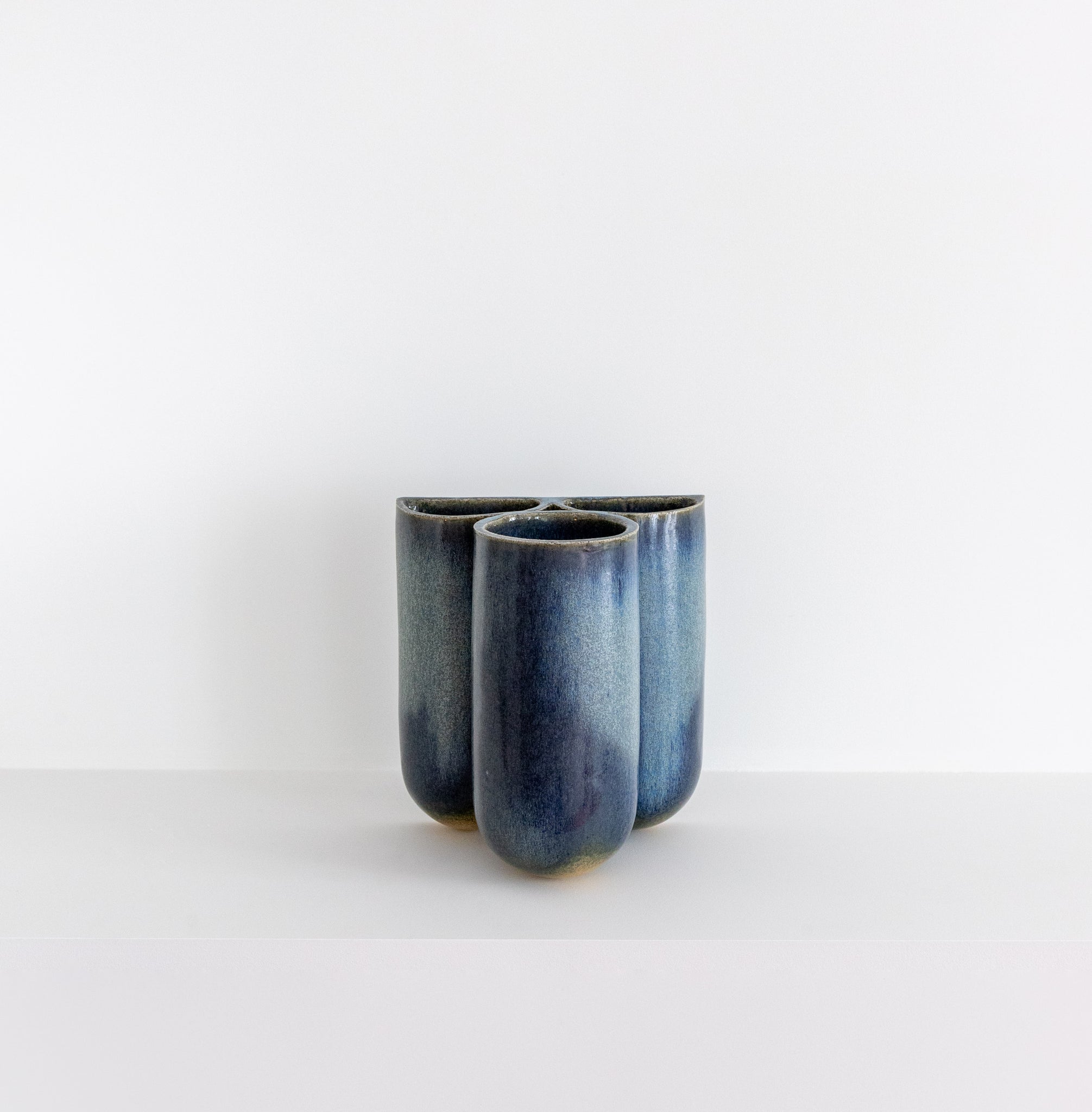 Vase Moor Lazuli par Lisa Allegra