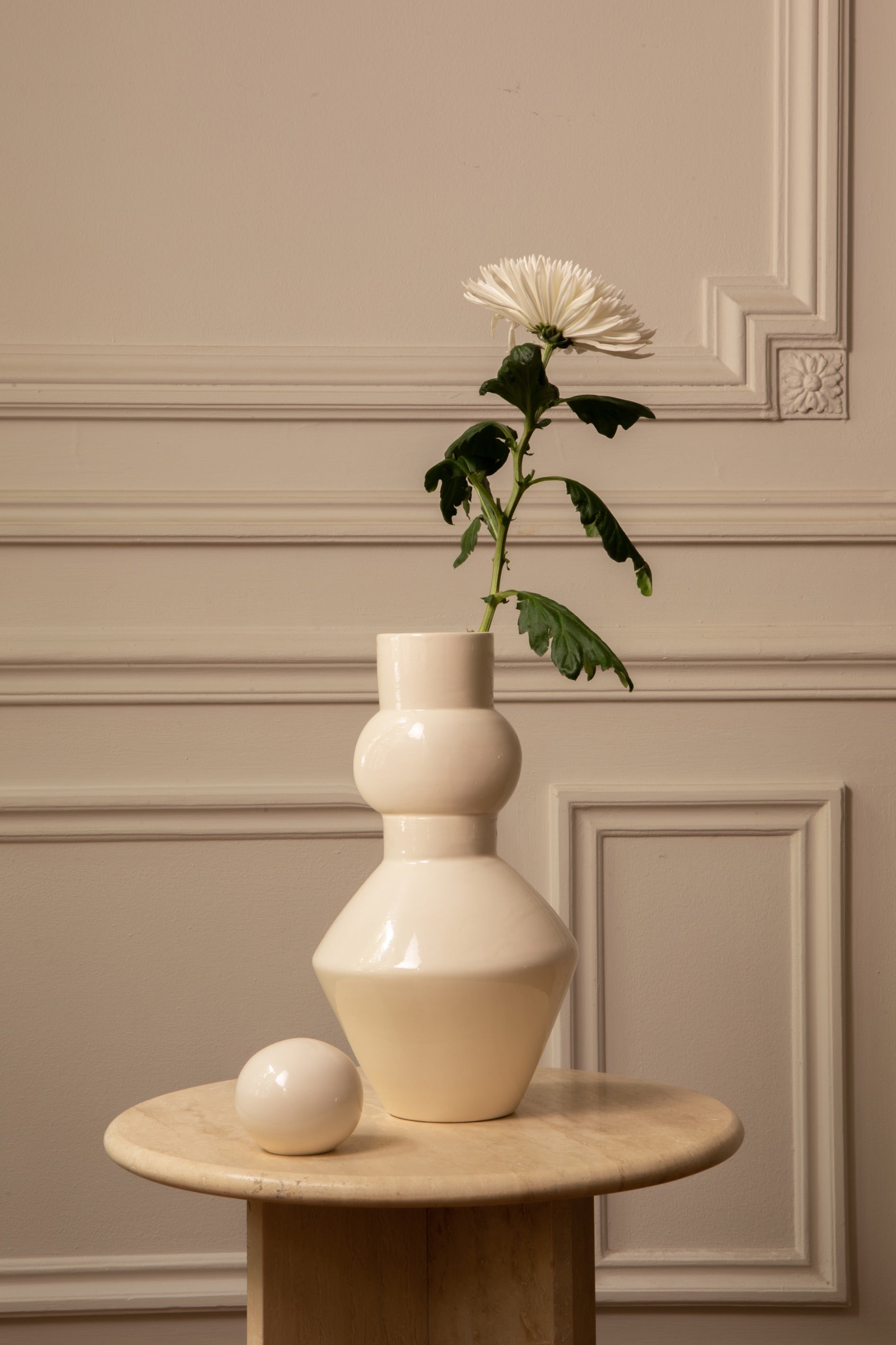 Pico Beige Vase by Caroline Andréoni